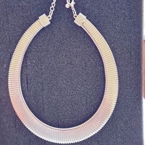 Silver collar necklace